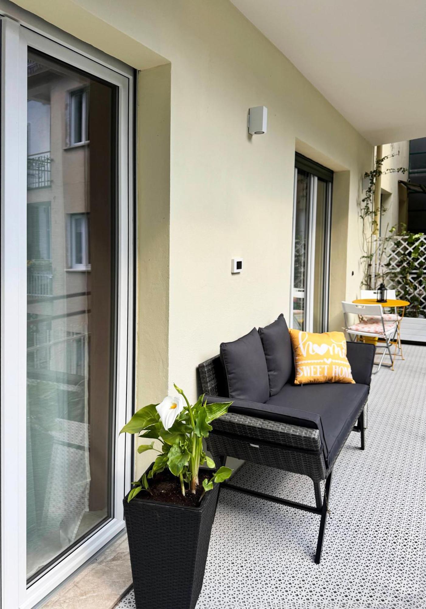 New Apartment In Historical Center Near Lake Riva del Garda Eksteriør billede